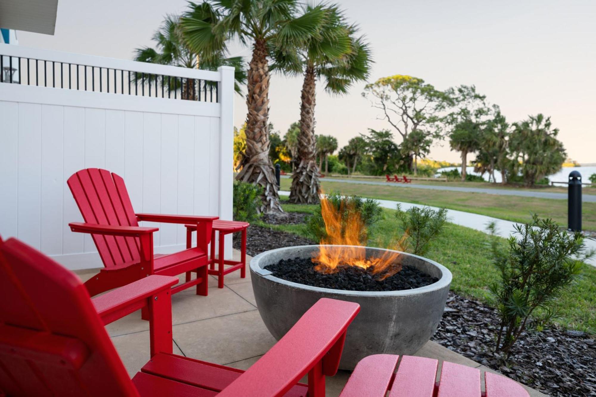 Courtyard By Marriott Kennedy Space Center